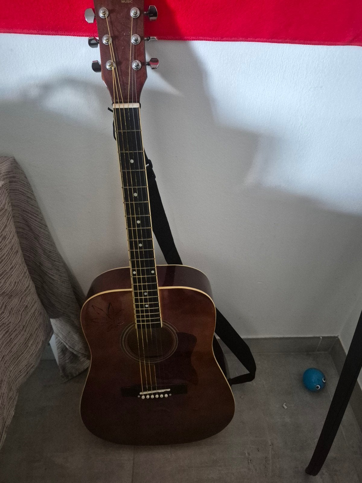 Acoustic gitaar, Ophalen