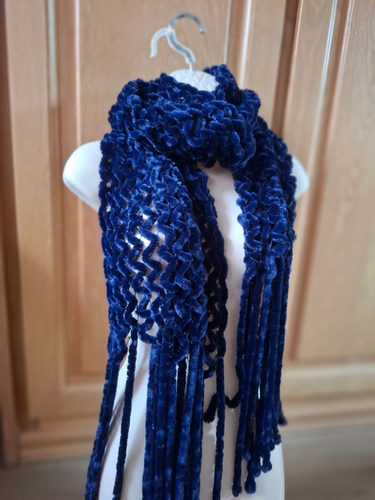 neuve écharpe chenille velours douce bleu, Vêtements | Femmes, Bonnets, Écharpes & Gants, Enlèvement ou Envoi, Neuf, Écharpe