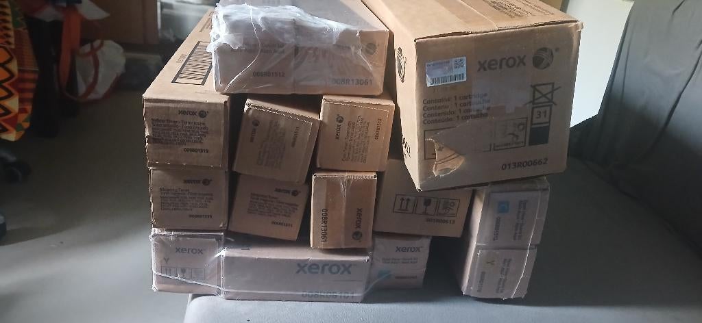 Lot toners & pièces Xerox, Ophalen, Zo goed als nieuw, Toner, Xerox