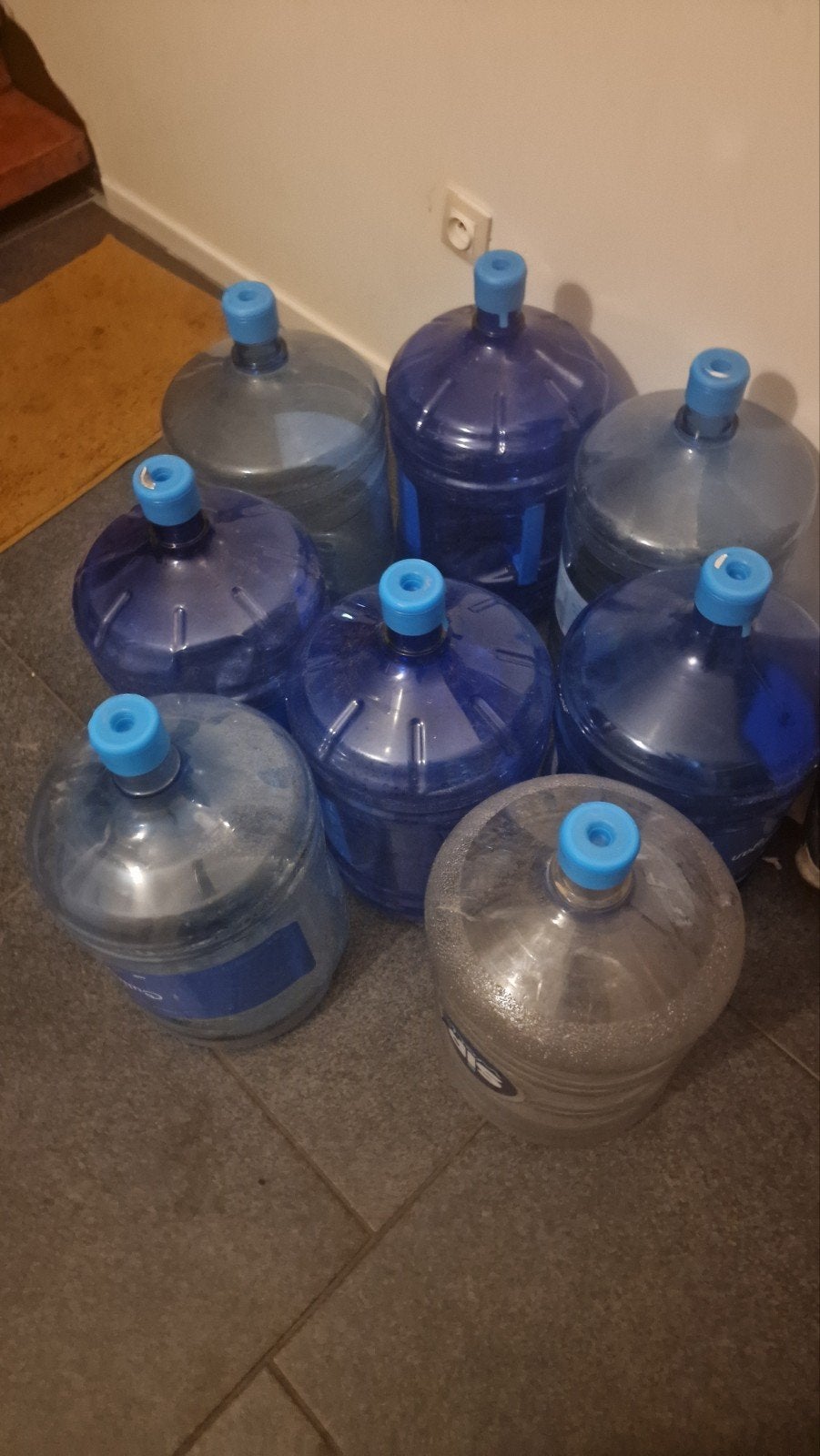 Waterjugs, Ophalen of Verzenden