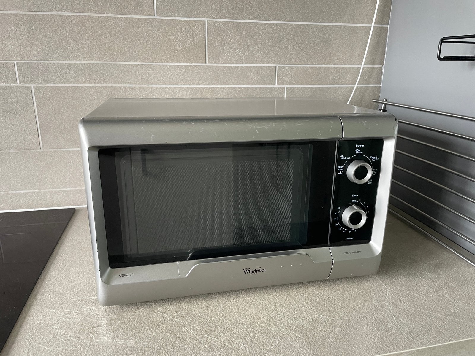 Nette Whirlpool MWD 320 SL Magnetron met Grill (20L), Elektronische apparatuur, Ophalen, Gebruikt, Microgolfoven, Grill