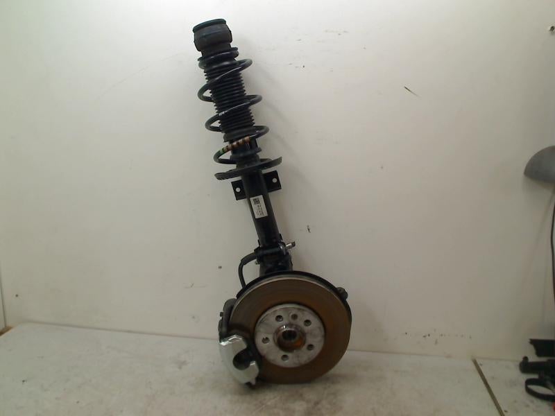 VEERPOOT LINKS VOOR A1 Sportback (8XA / 8XF) (6C0407255AC), Gebruikt, Dhr. R. de Gouw, Audi, De Bloemendaal 21 21
5221 EB  'S HERTOGENBOSCH, NL