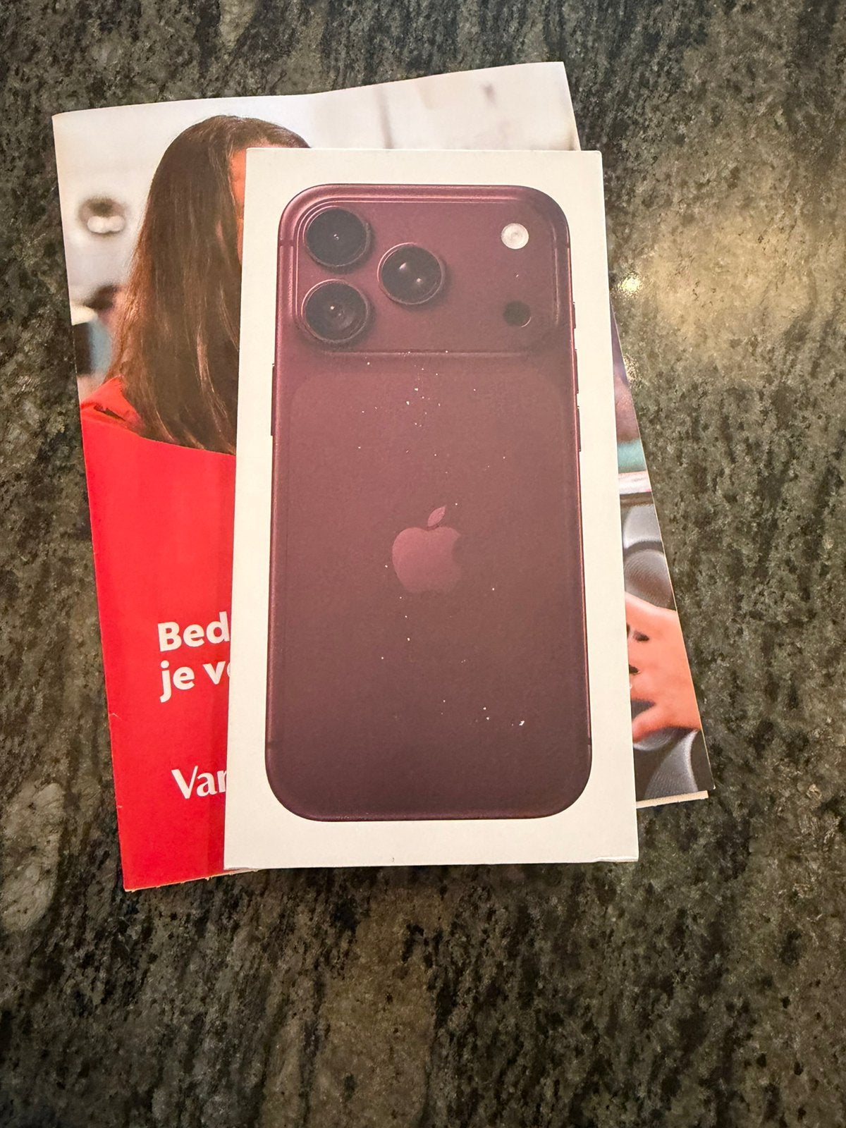 Iphone 18 pro 256gb Burgundy Nieuw + factuur sealed box !, Enlèvement, Sans abonnement, Sans simlock, 100 %