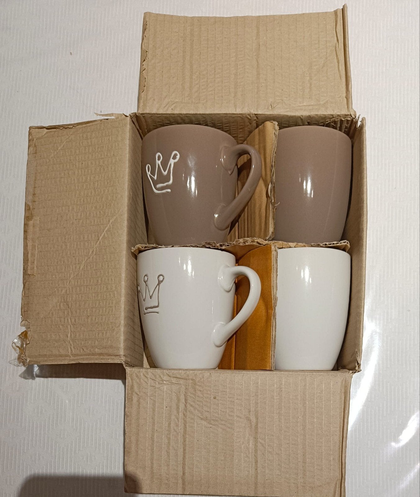 stoneware Royal brunch set,4 kom,4 ei,4 grote borden,4 tas, Ophalen