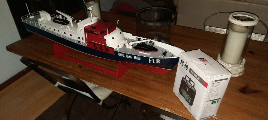 Zeer mooie RC speedboot, Ophalen of Verzenden, Nieuw