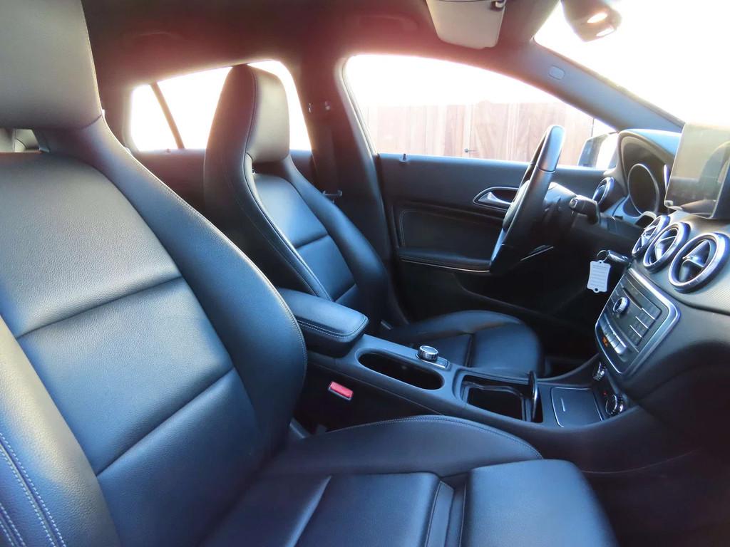 Mercedes-Benz CLA-Klasse 180 CLA 180 d 9000eur NETTO, Auto's, Automaat, CLA, Gebruikt, 4 cilinders