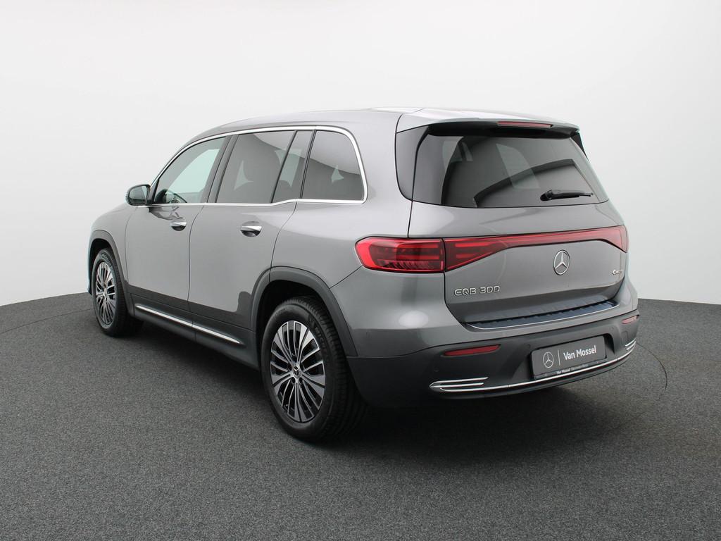 Mercedes-Benz EQB 300 Luxury Line 4Matic + CARPLAY + ELECTRI, Auto's, Automaat, Stof, 5 zetels, Regensensor
