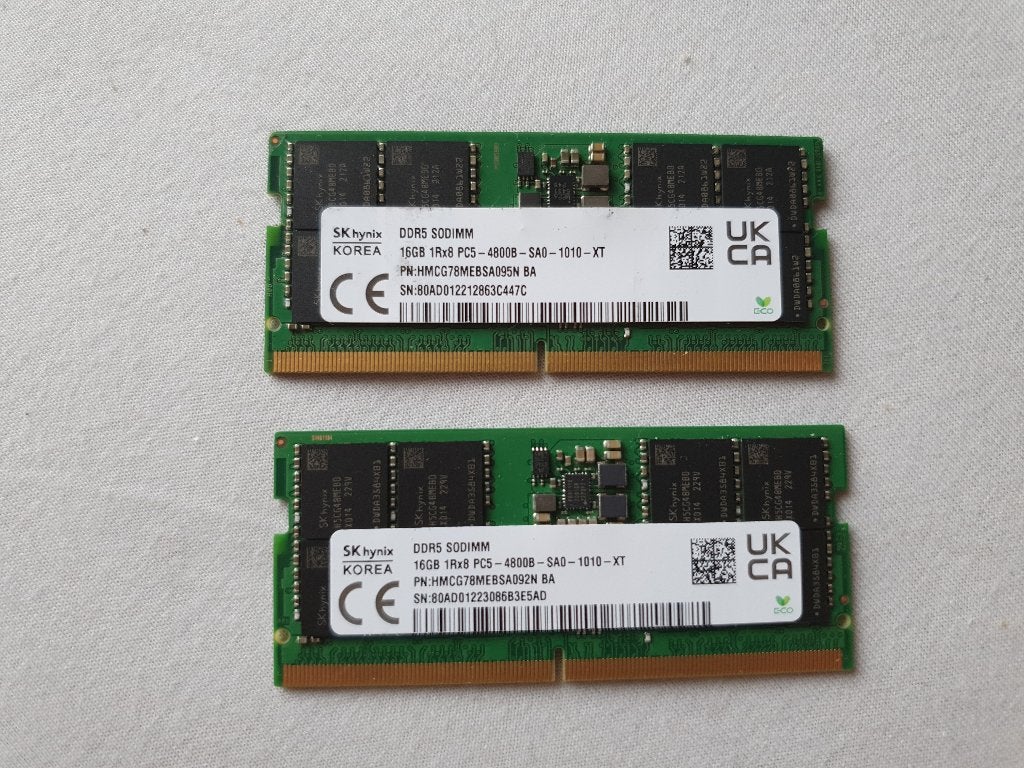 32Gb DDR5 Hynix Samsung 16Gb x 2 sodimm, 32 GB, Ophalen of Verzenden, Zo goed als nieuw, DDR5