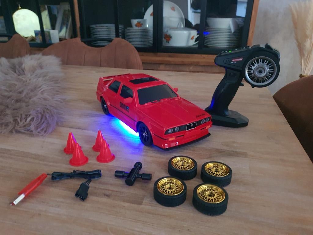 Bmw e30 rc 2.4ghz drifter 1.18, Ophalen
