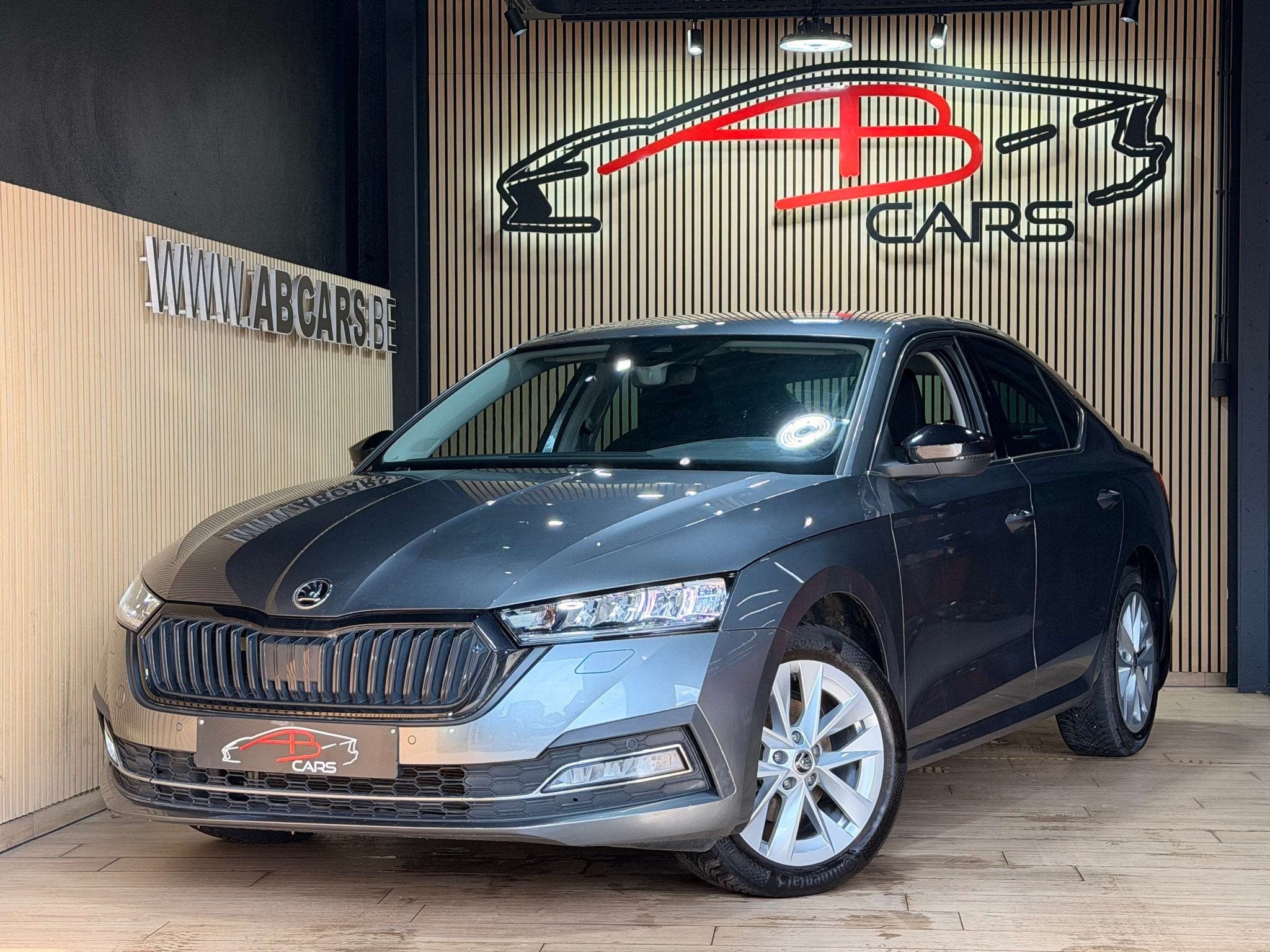 Skoda Octavia 1.0 TSI Style * GARANTIE 12 MOIS * 1ER PROPRI, Auto's, Skoda, Stof, Gebruikt, Bedrijf, 5 deurs