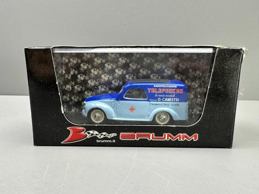1:43 Brumm R355 Fiat 500C Belvedere Telefunken 1950, Hobby en Vrije tijd, Modelauto's | 1:43, Zo goed als nieuw, Auto, Ophalen of Verzenden