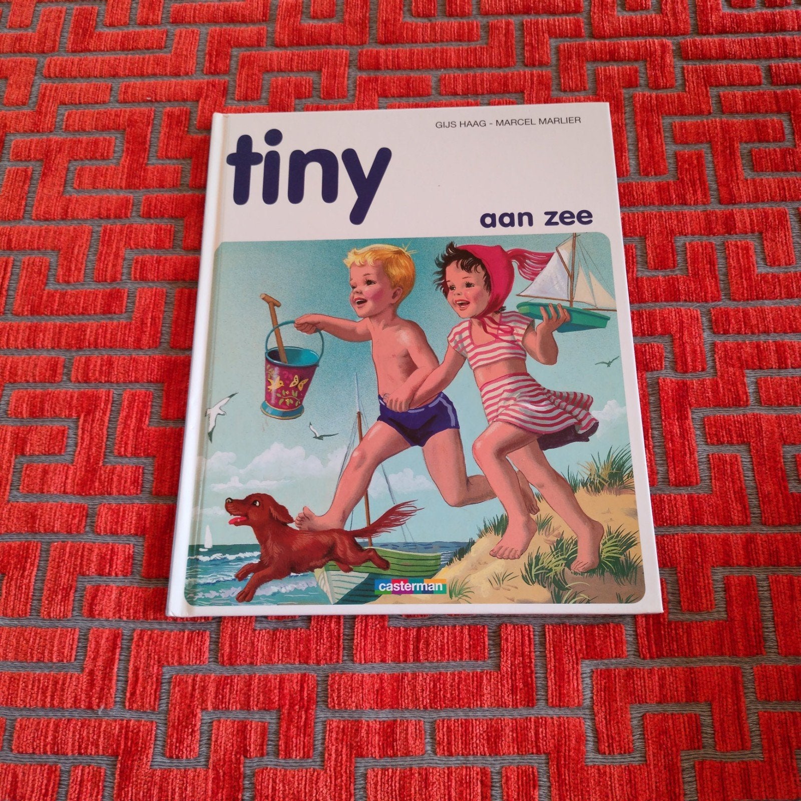 Tiny aan zee, Boeken, Ophalen