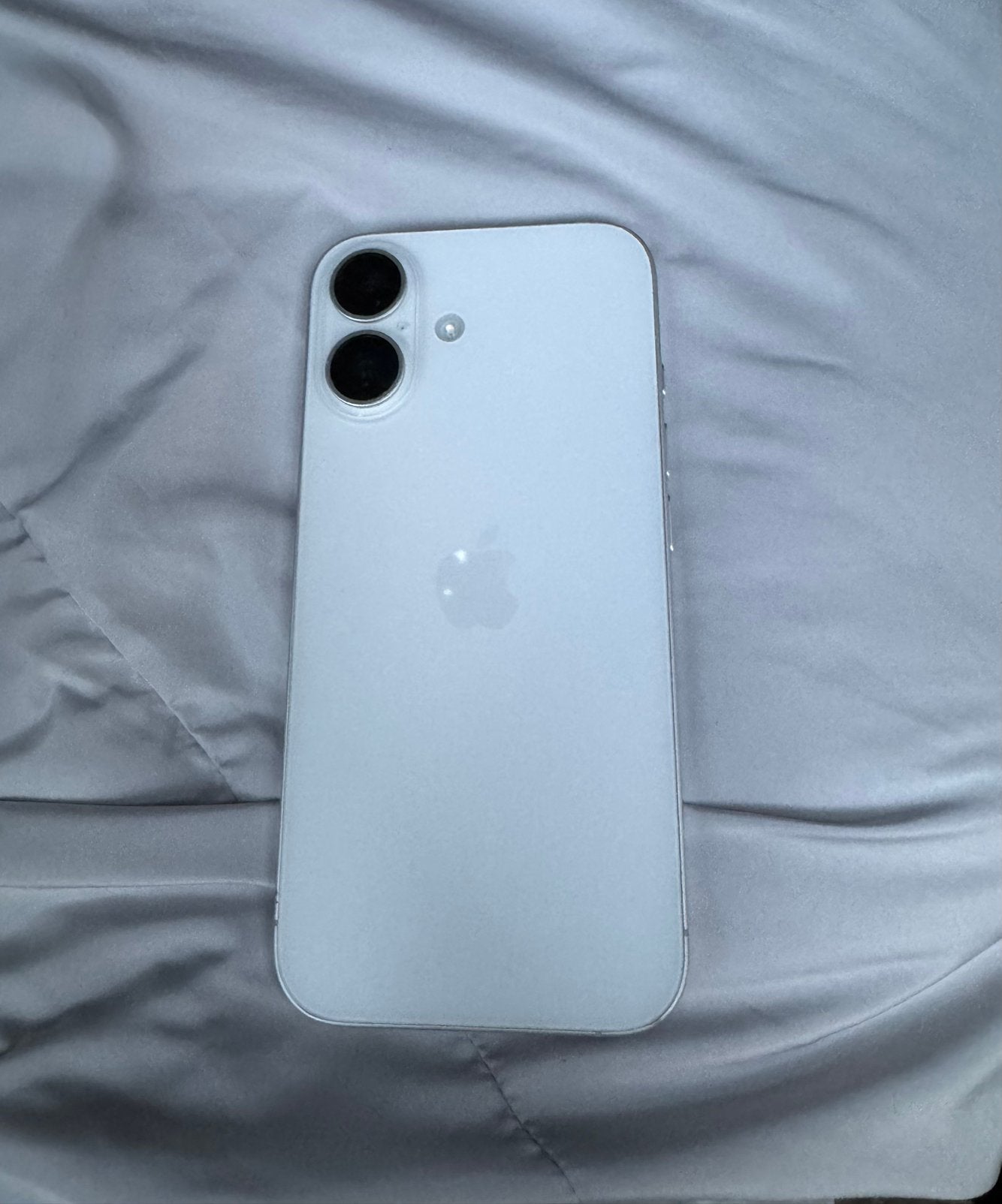 Apple Iphone 16 128gb Blanc, 128 GB, 89 %, IPhone 16, Comme neuf