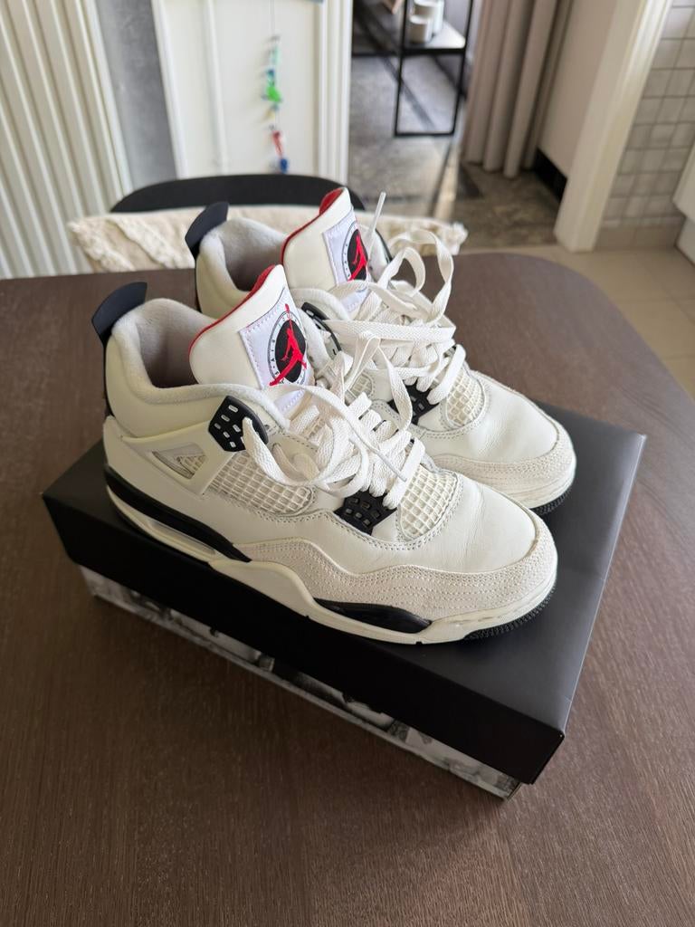 Nike Air Jordan 4 Retro ‘Flight Club’ maat 41, Kleding | Heren, Schoenen, Ophalen, Zo goed als nieuw