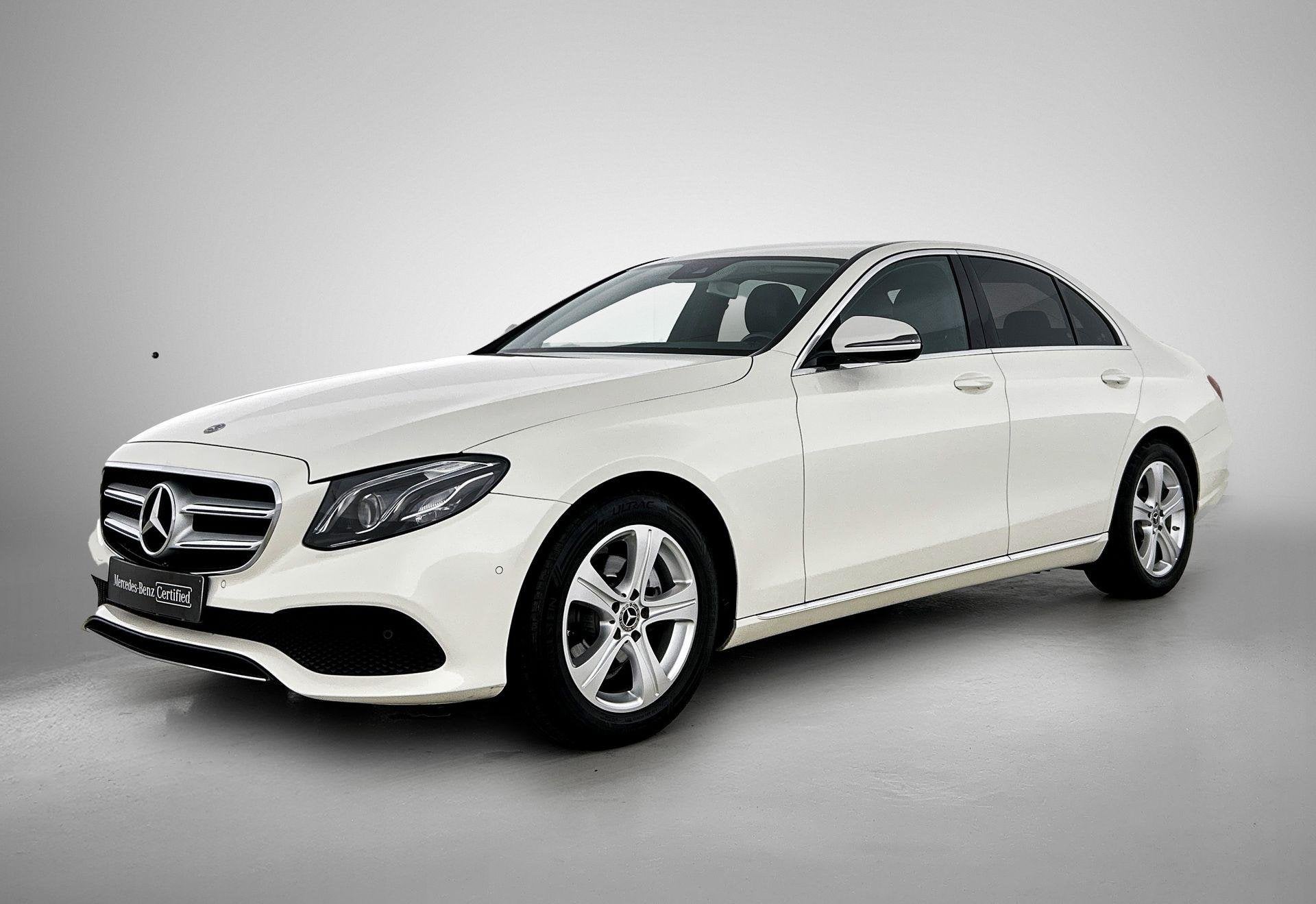 Mercedes-Benz E-Klasse 200 Berline Luxury Line | Widescreen, Auto's, Mercedes-Benz, Automaat, 4 deurs, Gebruikt, 4 cilinders