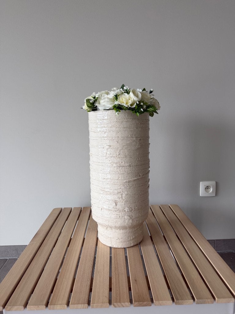 Vaas met bloemen, Huis en Inrichting, Ophalen, Beige, 45 cm, Inclusief decoratie