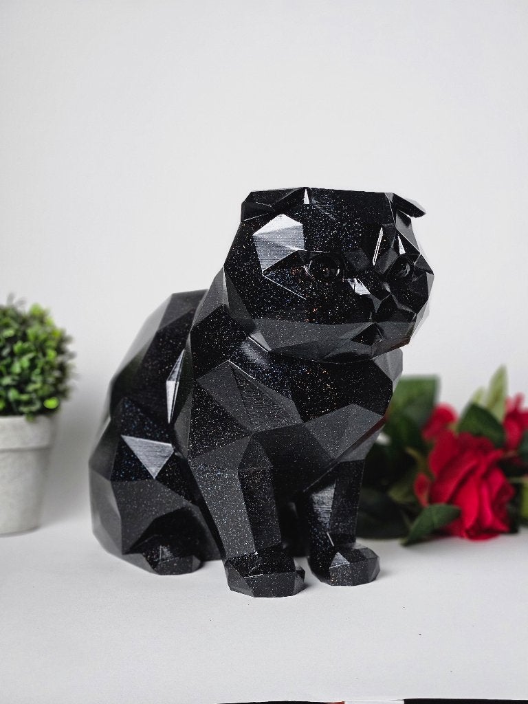 Geometrische Schotse Kat XL (26 cm) – Cosmic Black Glitter, Antiek en Kunst, Ophalen of Verzenden, Modern, Beeld, 20 - 50 cm