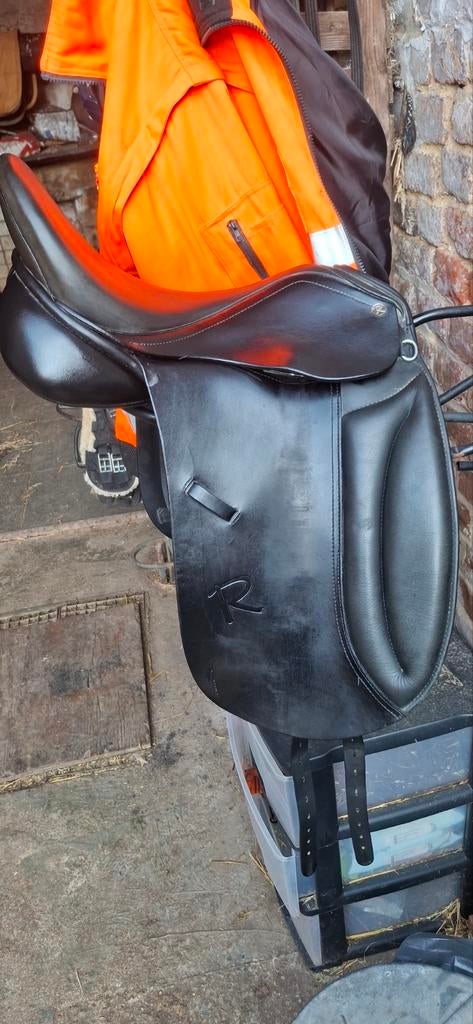 Te koop of te ruil dressuur zadel Rossner, Dieren en Toebehoren, Paarden en Pony's | Zadels, Ophalen of Verzenden, Dressuur