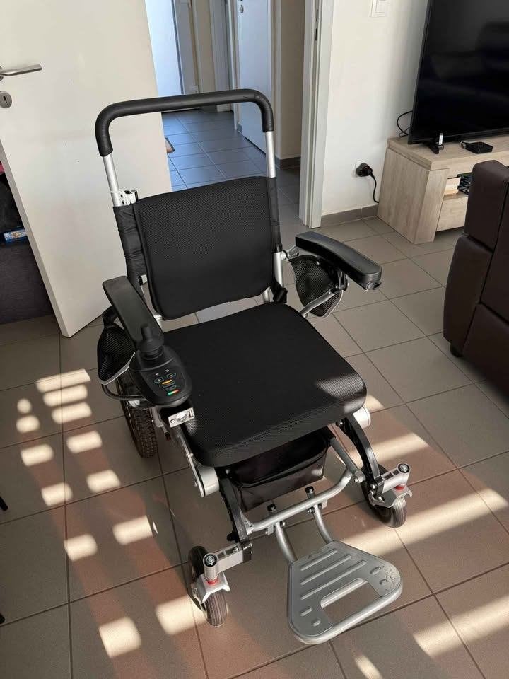 Chaise roulante electric, Divers, Chaises roulantes, Comme neuf, Fauteuil roulant électrique, Pliant, Enlèvement