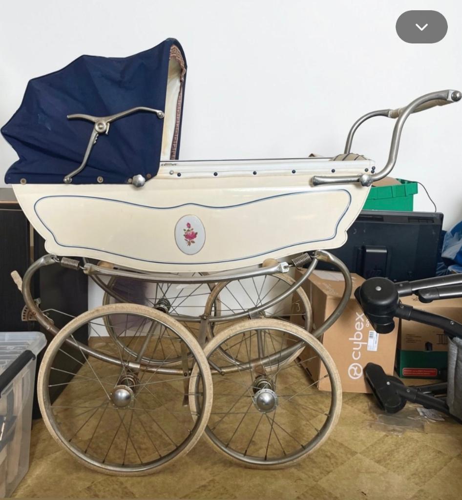 Antieke kinderwagen, Enfants & Bébés, Poussettes & Combinaisons, Enlèvement, Utilisé, Poussette