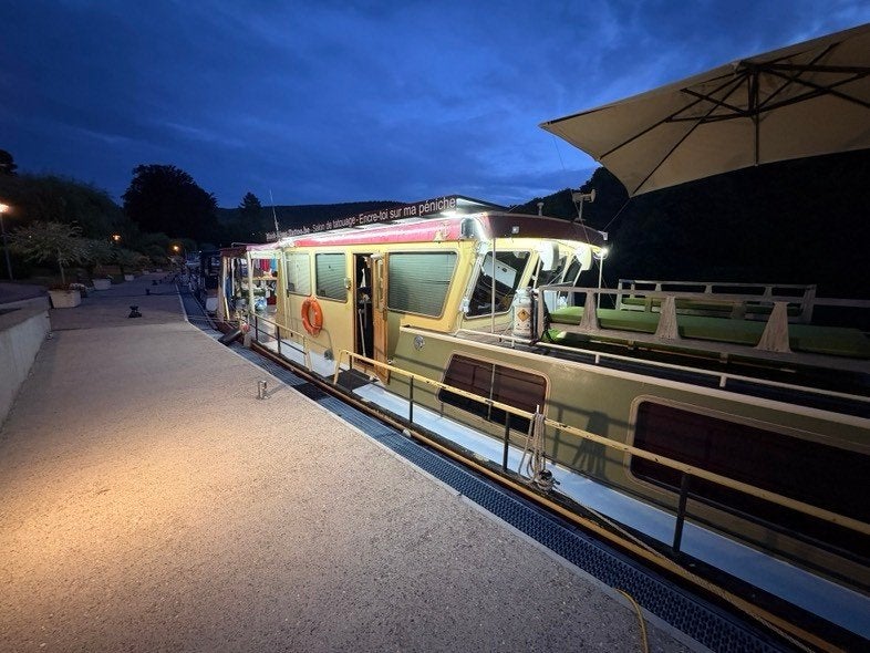 Péniche Habitation, 137 cm, 160 ch, Diesel, Bateau à cabine