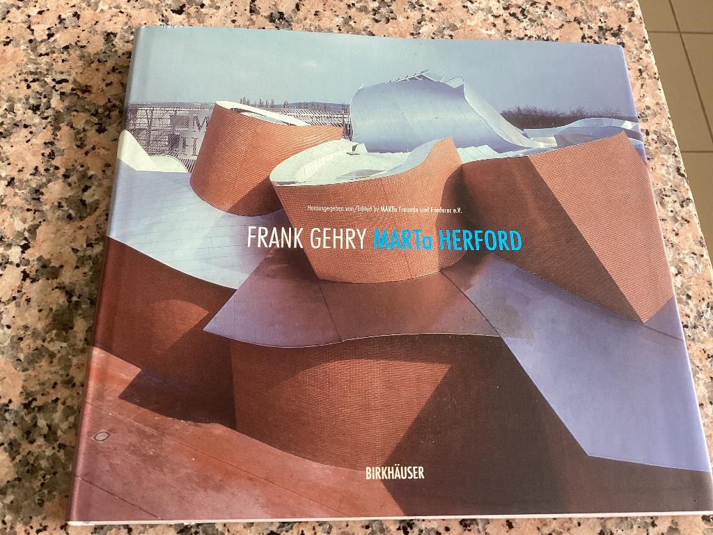 Architect FRANK GEHRY door Marta Herford, Enlèvement ou Envoi, Utilisé, Architectes