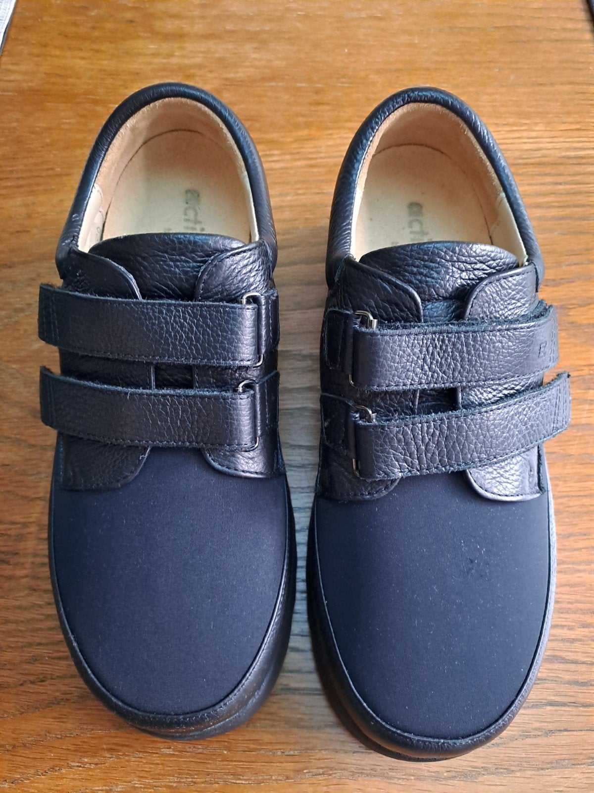 Duitse kwaliteitsschoenen voor heren - maat 42 (8,5) - zwart, Kleding | Heren, Schoenen, Ophalen, Zo goed als nieuw, Zwart