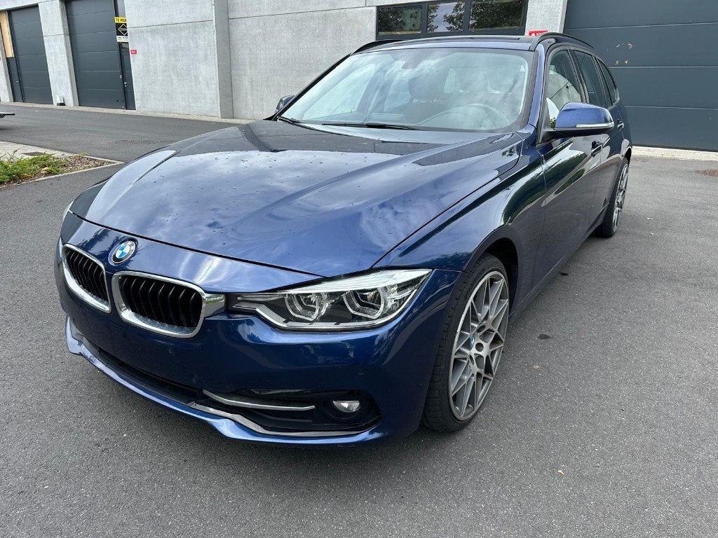 BMW 318D F31 | AUTOMAAT | LED | AUTO AIRCO | NAVI, Auto's, Automaat, 1995 cc, 4 cilinders, Blauw