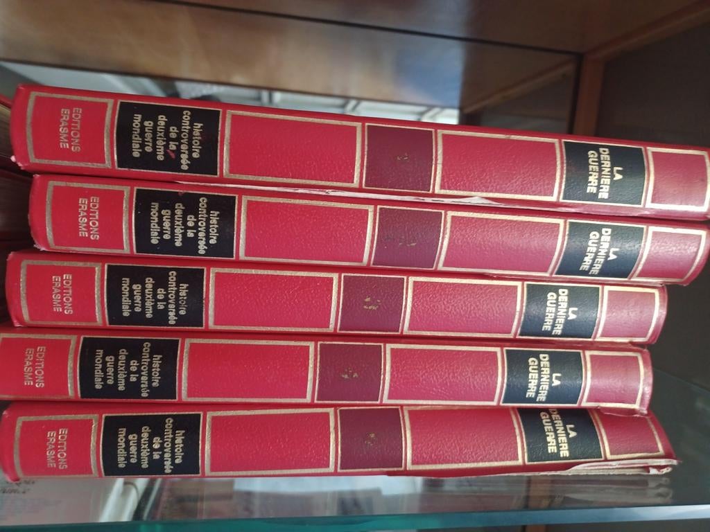 Encyclopédie en 10 tomes de La Dernière Guerre, Livres, Enlèvement