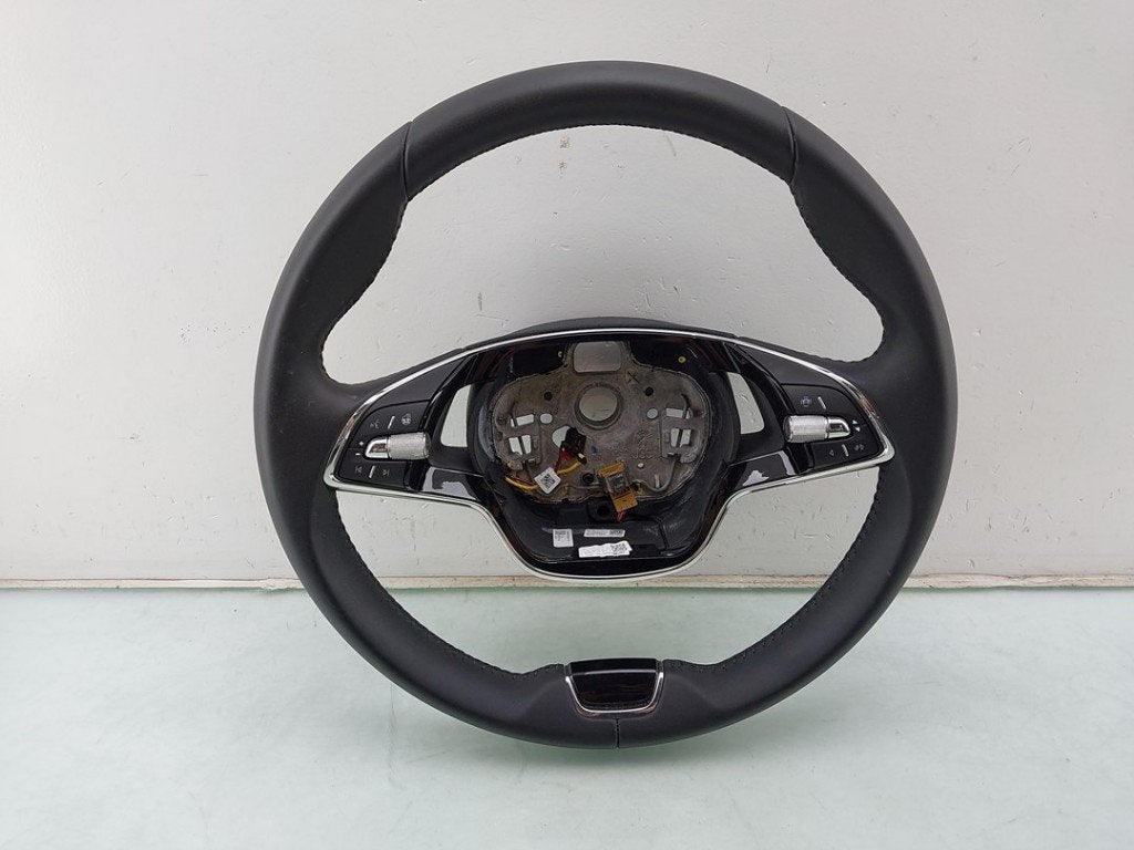 VOLANT DIRECTION Skoda Karoq (|5E3419093AJ|5E3419093DBKKI|), Utilisé, Info@skoda-auto.de, Skoda, Max-Planck-Straße  3-5
64331  Weiterstadt, DE