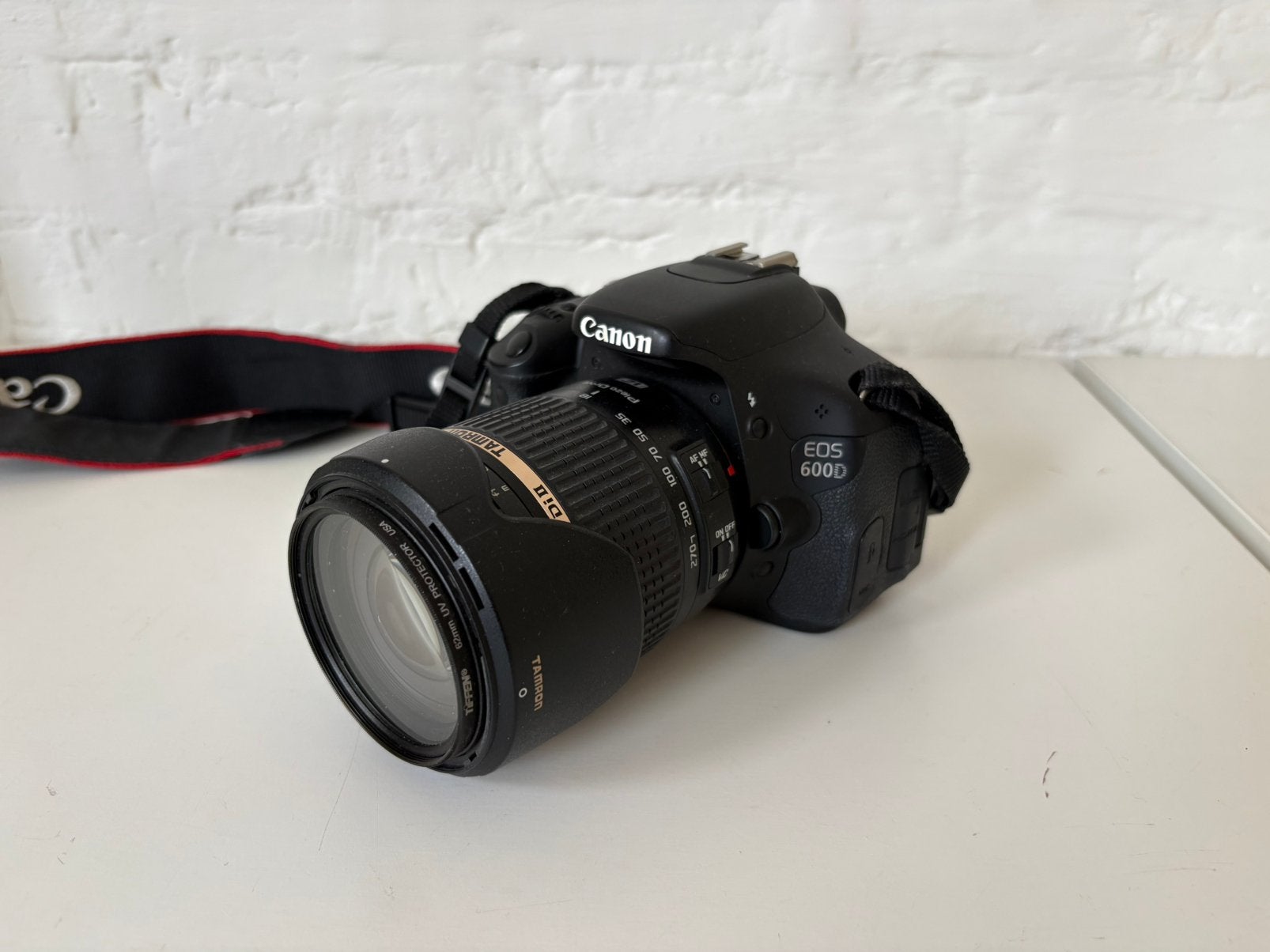 Fotocamers Canon Eos 600D + Tamron 18-270mm, Ophalen, Gebruikt, Canon