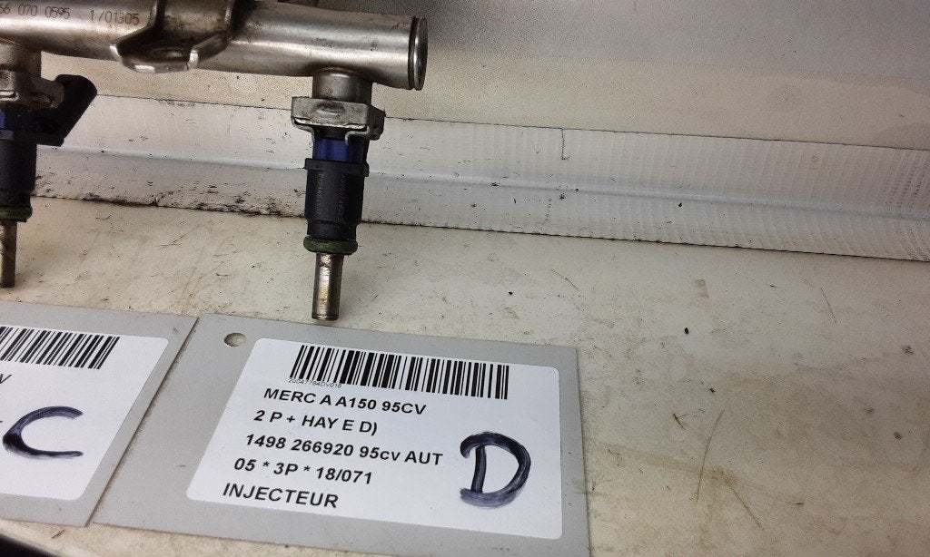 INJECTOR BRANDSTOF Mercedes-Benz A (W169) (A0000789023), Gebruikt, Mercedes-Benz, Dialog.mb@mercedes-benz.com, Mercedes-Benz AG