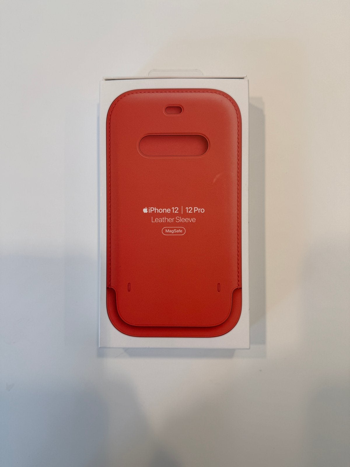 iPhone 12/12 Pro leather sleeve, Télécoms, Enlèvement, Neuf, IPhone 12