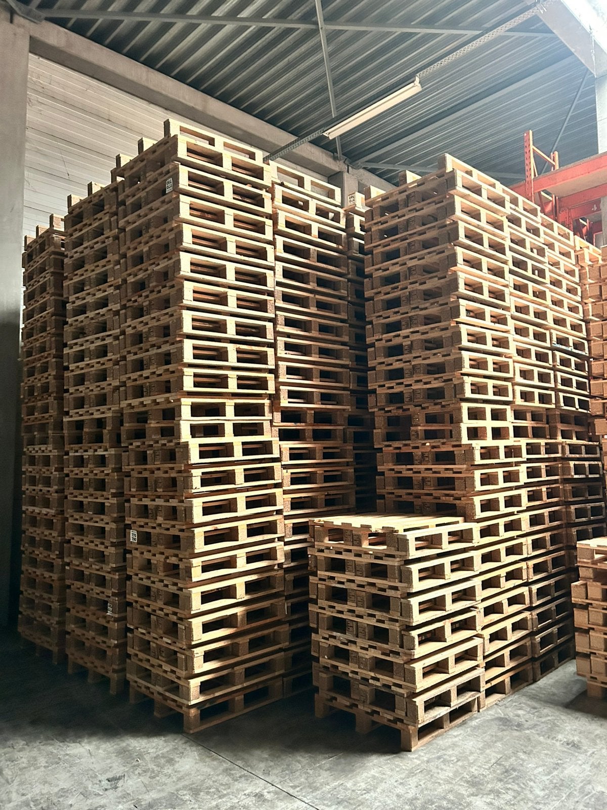 Palettes 80x80, Enlèvement, Comme neuf