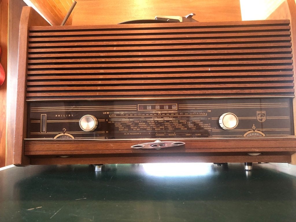 Philips tafelradiogrammofoon type H4X32A, Enlèvement