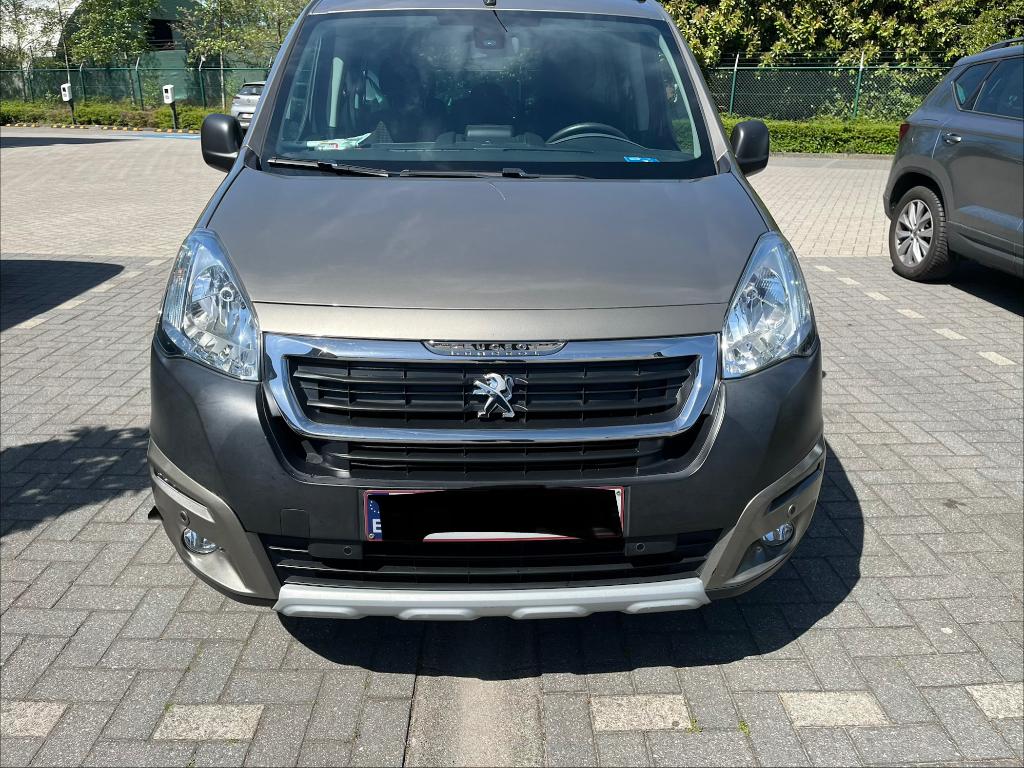 Peugeot partner 7plaats diesel 2017, Achat, Euro 6, 7 places, Capteur de lumière