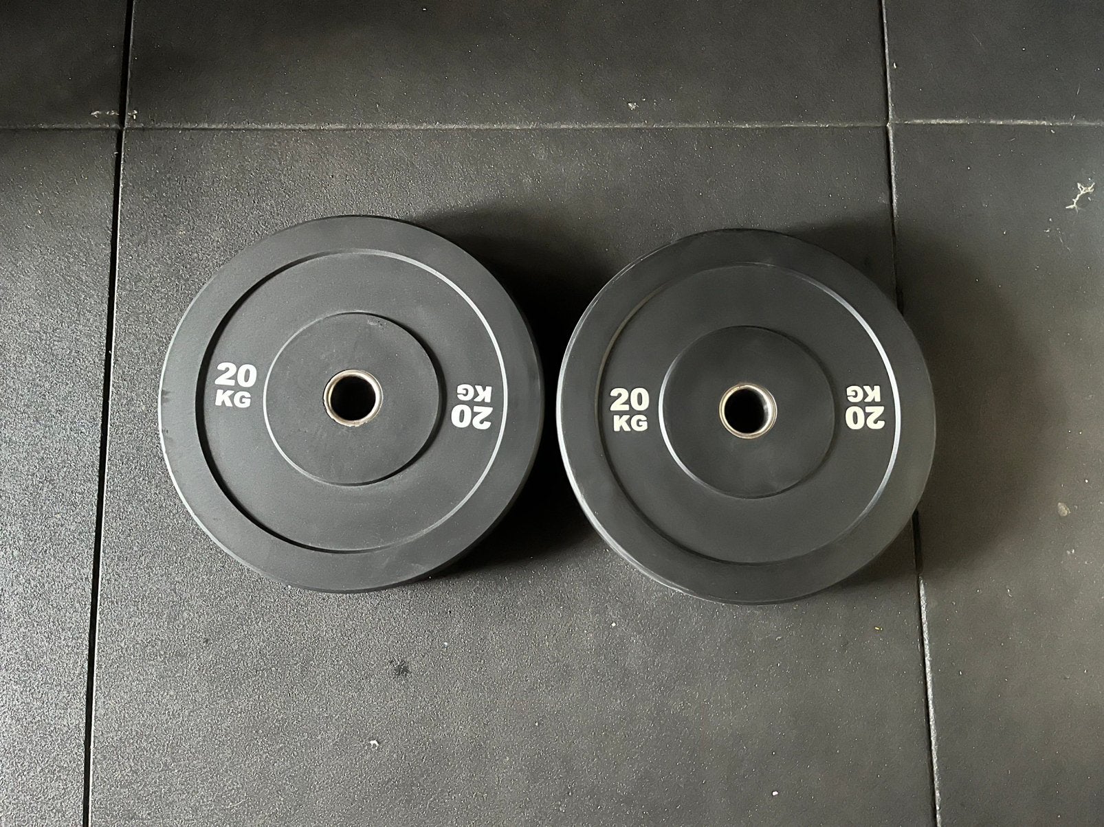 Halterschijven 2x20kg (50mm), halterstang+rack optioneel, Sport en Fitness, Ophalen, Zo goed als nieuw, Halterschijven