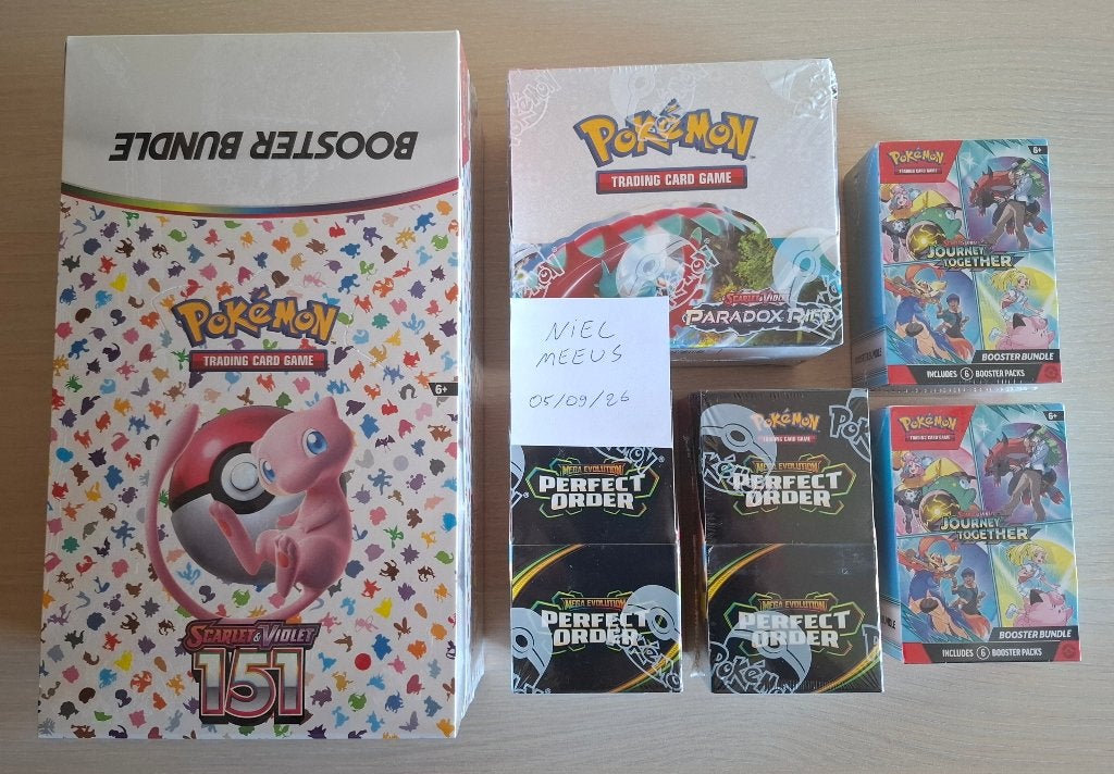 Pokémon sealed, Ophalen of Verzenden, Nieuw, Boosterbox