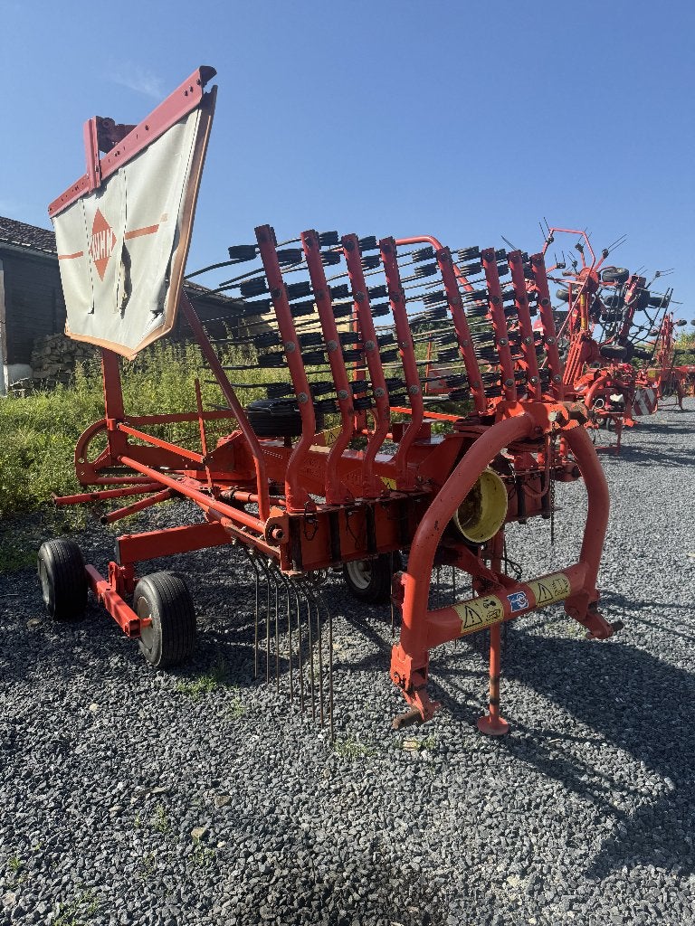 Andaineur KUHN GA4121GM, POTTINGER TOP461N, Enlèvement, Exploitation agricole