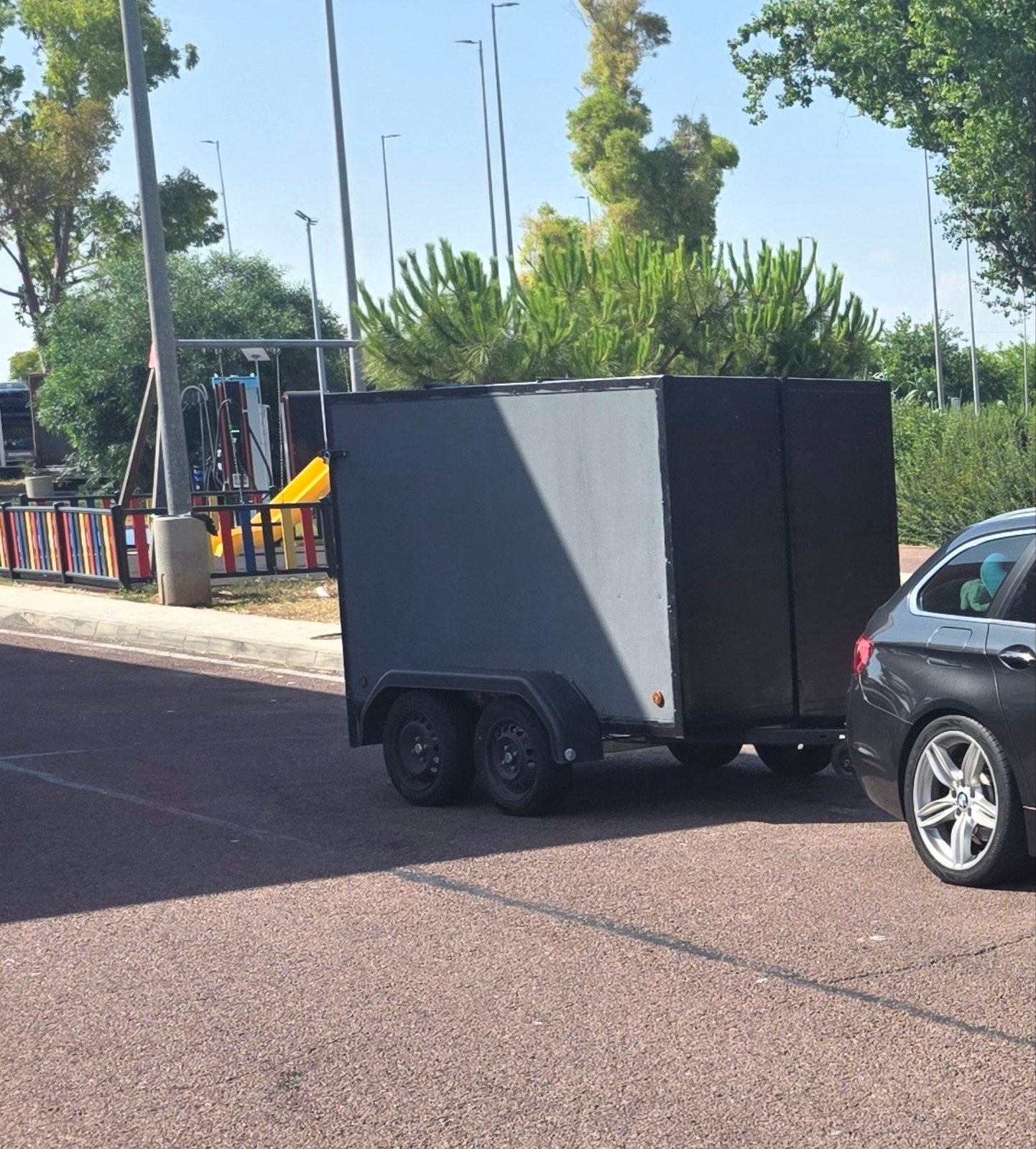remorque fermée double essieux a vendre, Ophalen