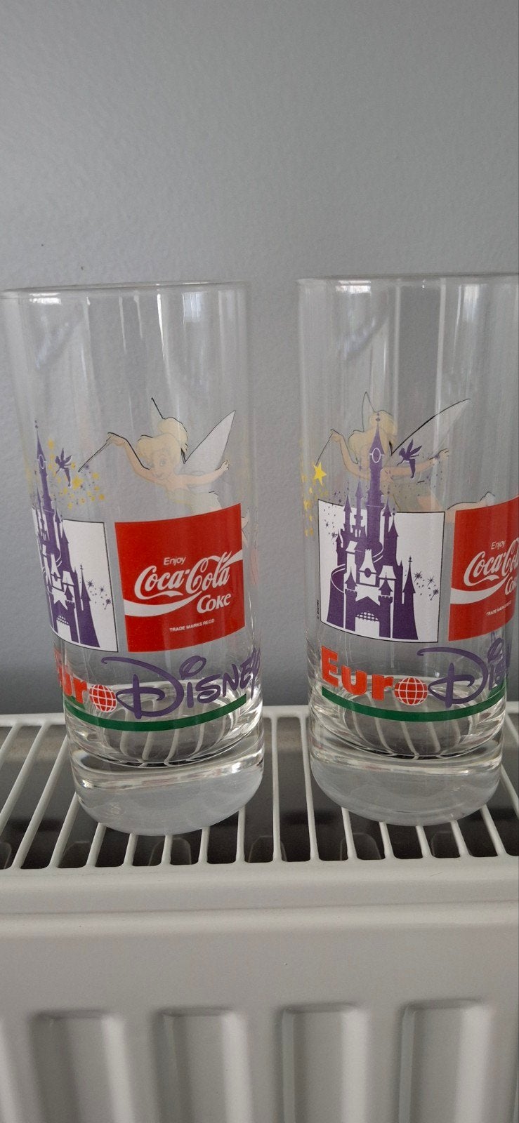 2 Coca-Cola glazen Euro Disney park Thinkerbel Tinkerbell, Ophalen of Verzenden, Zo goed als nieuw, Frisdrankglas