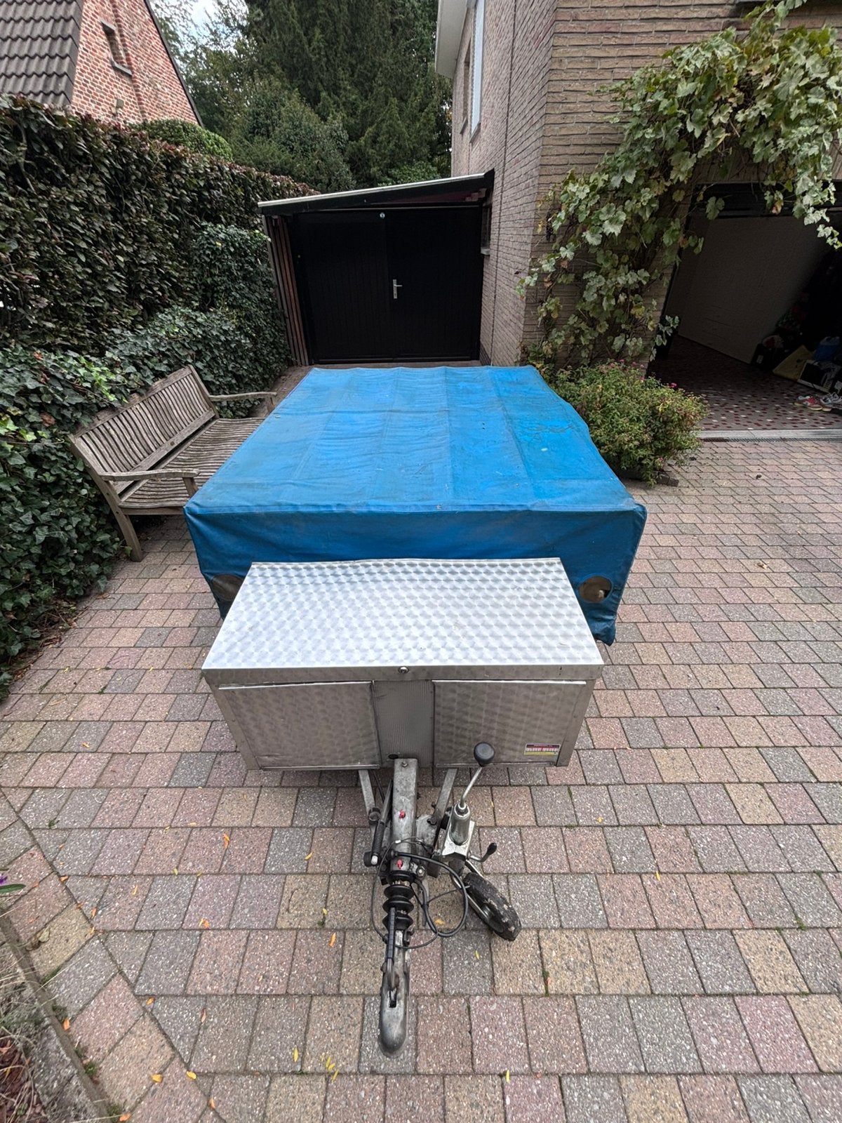 Rapido Confort-Matic plooicaravan (1981) luifel en voortent, Luifel, Treinzit, Omvormbare zithoek, Tot en met 4