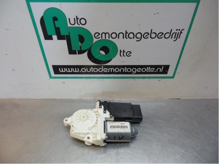 Moteur de vitre portière d'un Volkswagen Golf (Golf 97-), Volkswagen, -, 3 mois de garantie, Utilisé