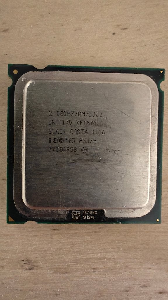 Intel Xeon E5335 4 cores LGA 771 775, Computers en Software, Processors, Gebruikt, 4-core, 2 tot 3 Ghz, Ophalen of Verzenden