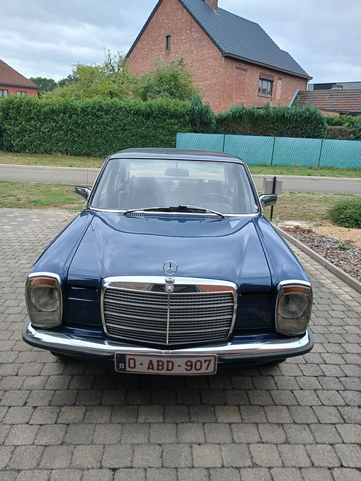 Mercedes W115 Bar 8, foto 3