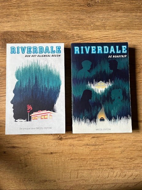 Riverdale Hoe Het Allemaal Begon & De Roadtrip, Verzenden, Zo goed als nieuw