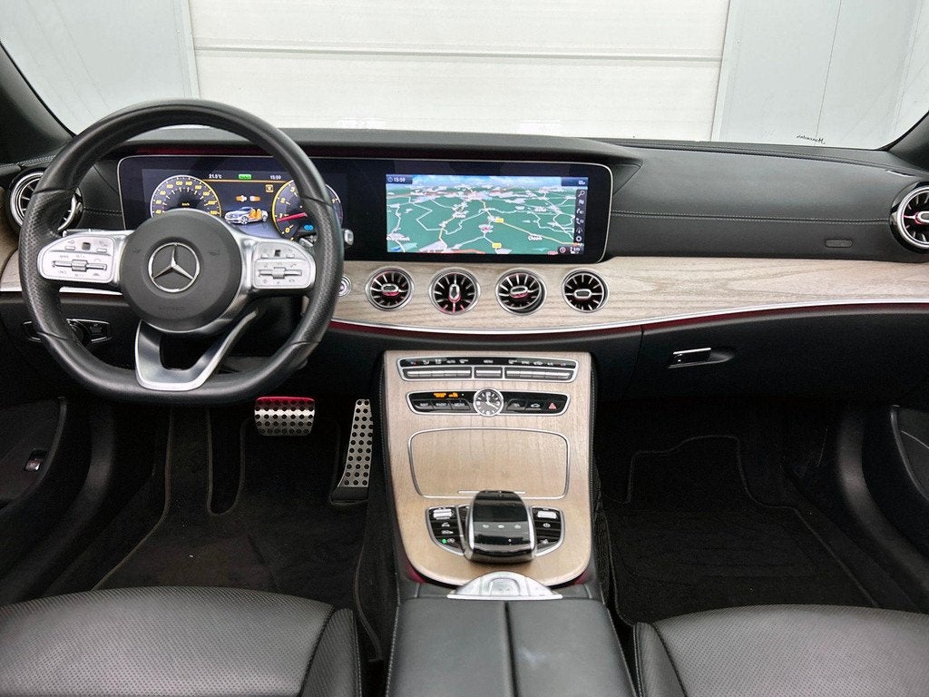 Mercedes-Benz E-Klasse 300 Cabriolet AMG Line | Night Pack |, Automaat, 4 zetels, Cabriolet, Bedrijf