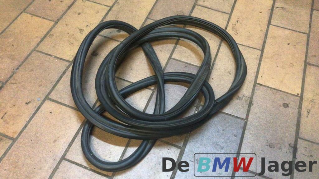Achterkleprubber BMW 5 serie E60, Gebruikt, Ophalen of Verzenden, BMW, BMW