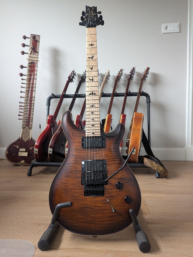 PRS Dustie Waring CE24 Floyd Burnt Amber Satin USA, Muziek en Instrumenten, Ophalen of Verzenden, Gebruikt, Solid body, Paul Reed Smith