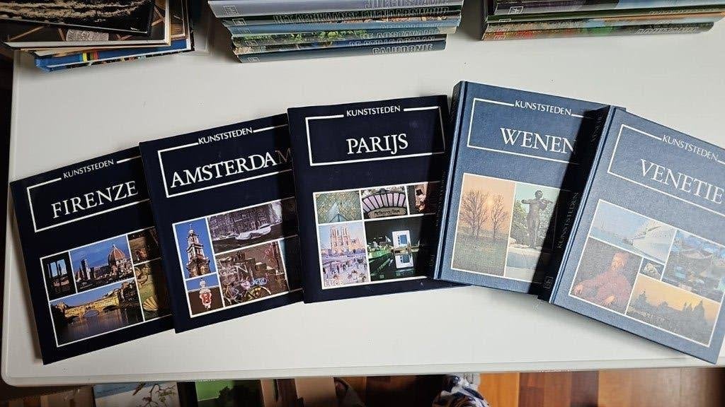 Artis - Historia : Kunststeden - 5 boeken, Enlèvement